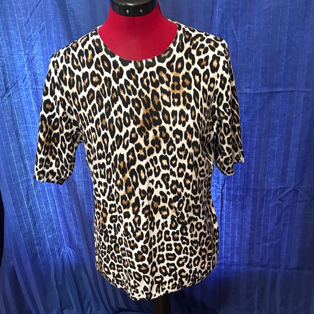 Premise Leopard Print Short Sleeve Top